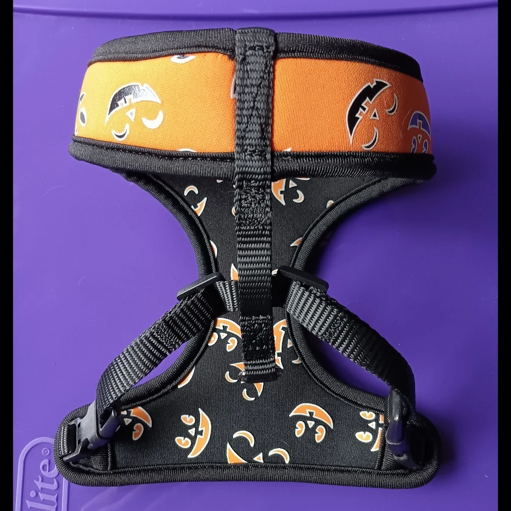 💜🎃 NWOT Glow In Dark Reversible Dog Comfort Harness XXS Halloween Pumpkin